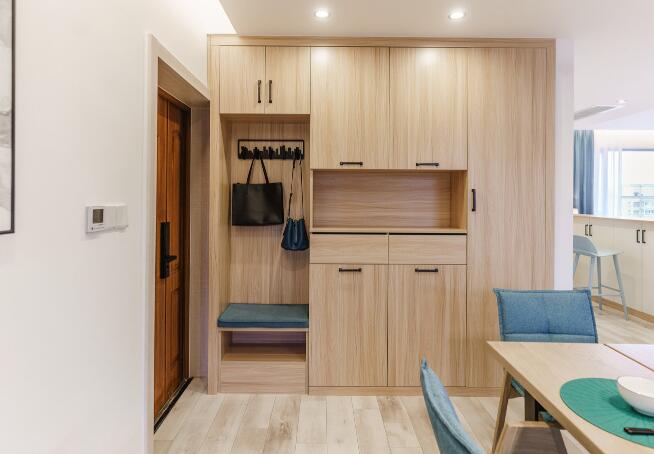 玄關柜裝修設計指南，讓收納更合理